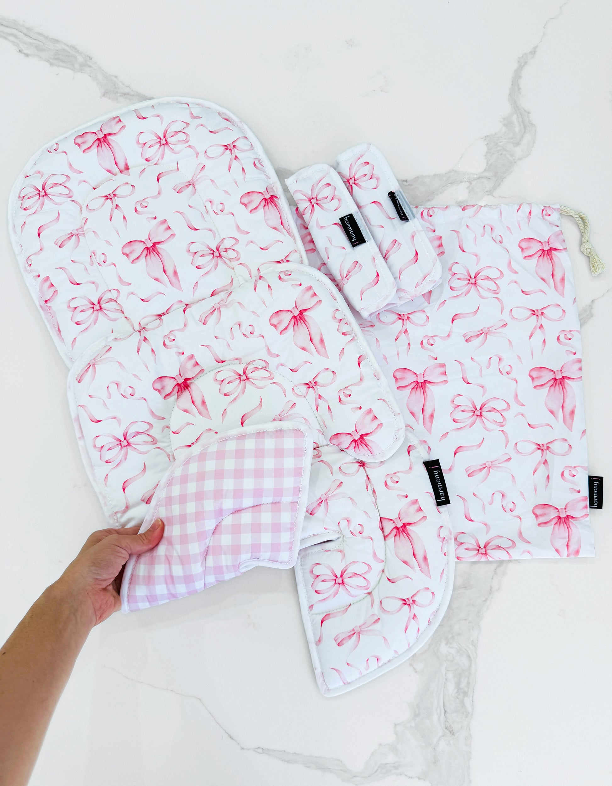 Newborn comfprt insert for baby bouncer and swing. Made by harmony j